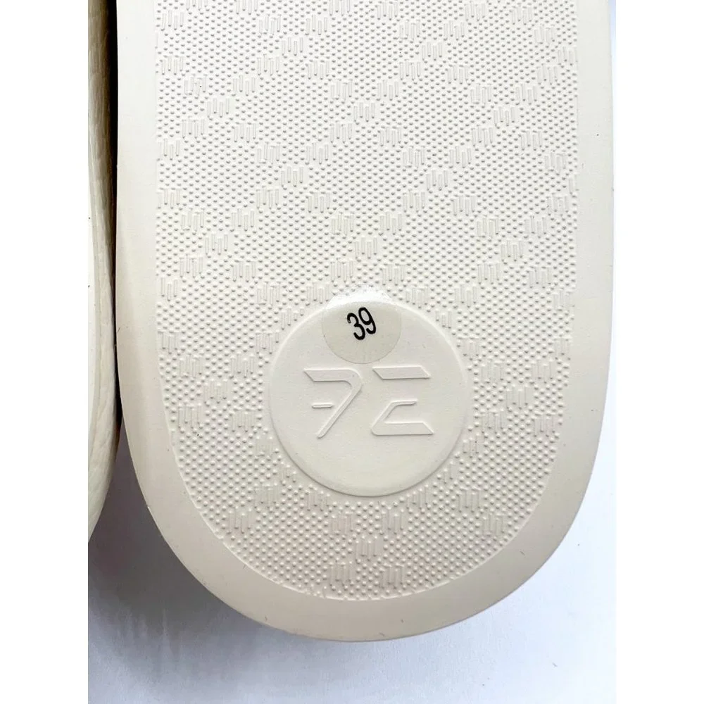 Gucci Rainbow Pursuit Slide Sandal Sz 39 Made in Italy - Picture 9 of 11